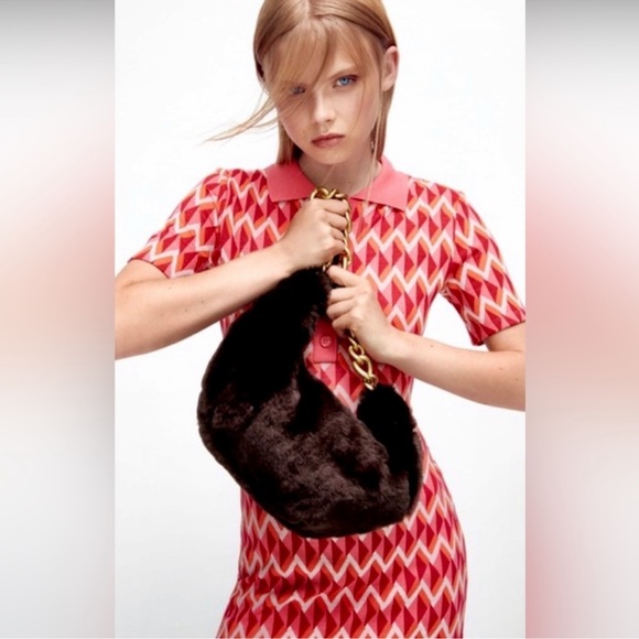 Zara Handbags - ZARA FAUX FUR CHAIN STRAP SHOULDER BAG